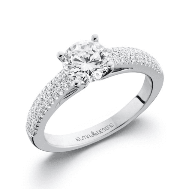 18k white gold engagement ring set with 0.28 carats of diamonds